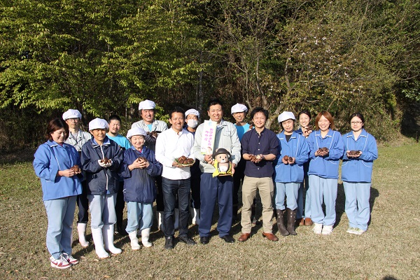 きくらげ＆椎茸栽培　鷹乃産業　有限会社