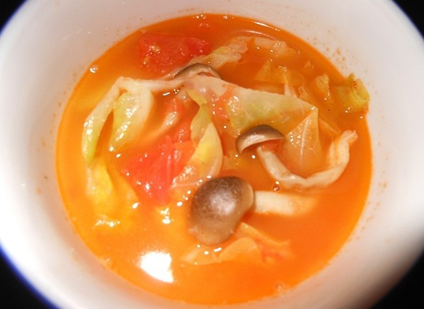 赤い旨味スープ
